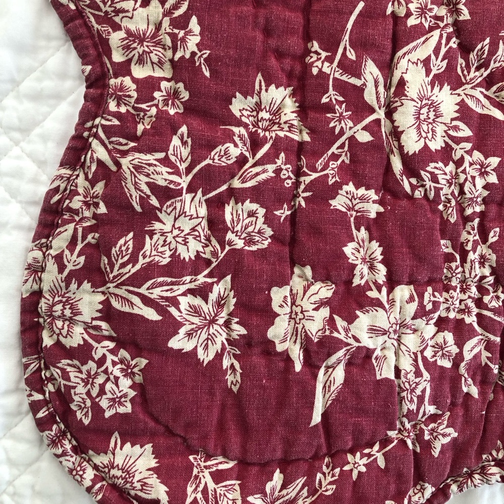 EUC Burgundy Floral Design Quilt - Throw - Reversible with Channel Stitching - Picture 2 of 14